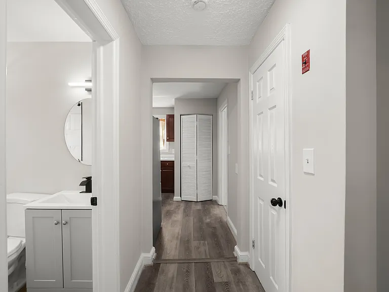 7520 Burgess Ln — Photo 8