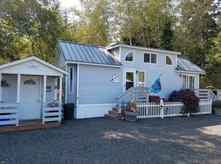 1185 Broadway Ave, Winchester Bay, OR 97467