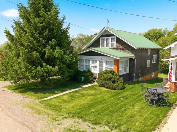 822 Main St, Addison, PA 15411