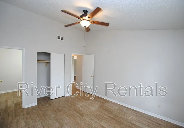 2443 N Seabury Pl — Photo 15