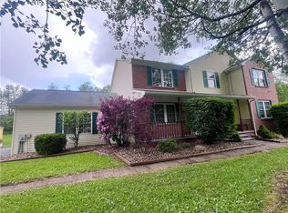 101 Pheasant Run Dr, Slippery Rock, PA 16057