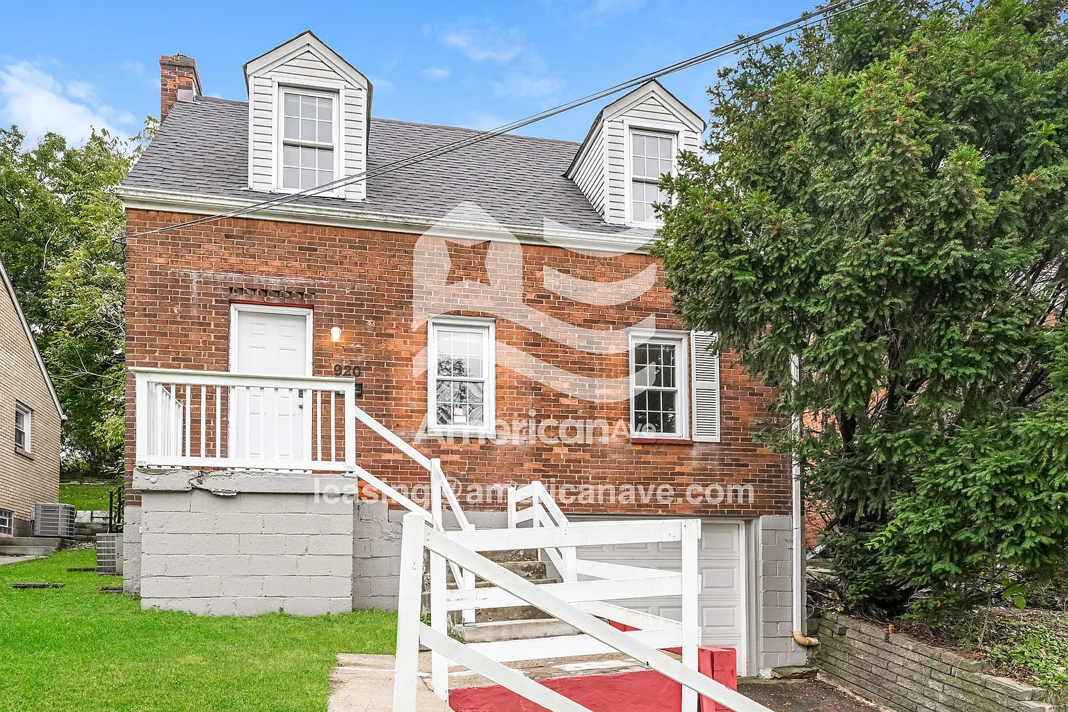 920 James St photo 1