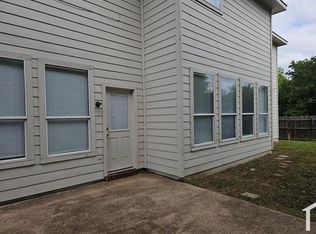 7023 Greenspoint Dr, Arlington, TX 76001