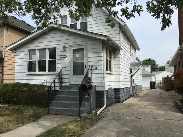 1316 Vinewood St, Wyandotte, MI 48192