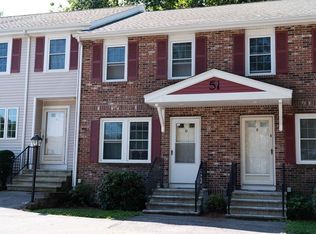 51 Fox Meadow Rd APT D, Leominster, MA 01453