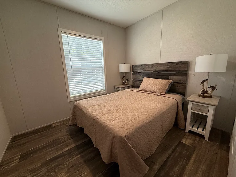 6702 Lakewood Dr #124 — Photo 7