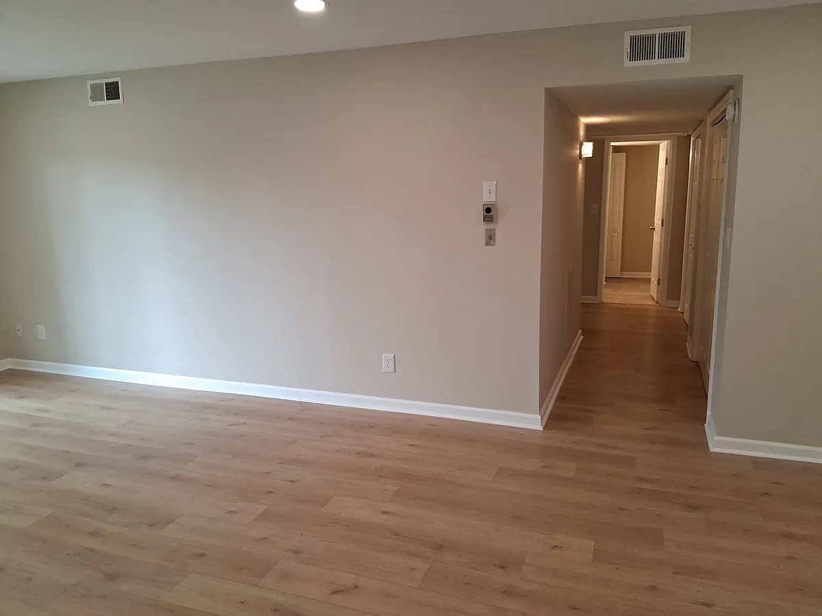 Building Photo - 175 Malabu Dr #8