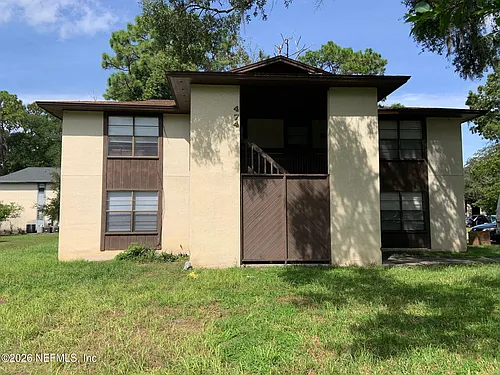 453 Bentwood Ln #B Photo 1