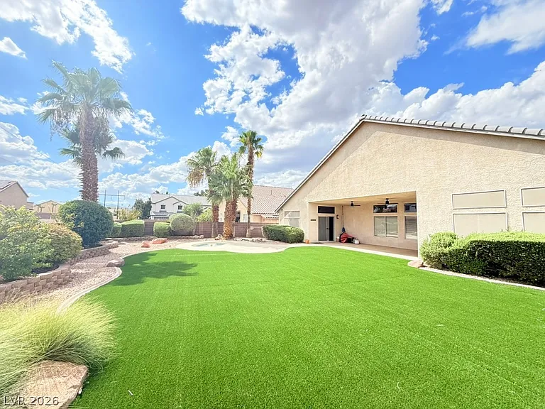 275 Macsnap Ave — Photo 31