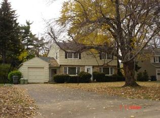 13 Chelmsford Rd, Rochester, NY 14618