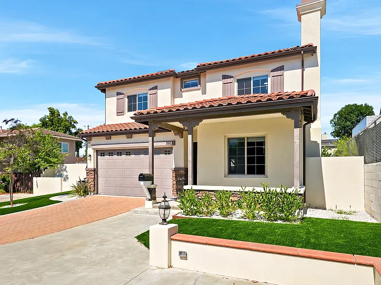 7861 Fluffy Duckling Ln — Photo 2
