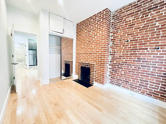 Rented by Douglas Elliman | media 8