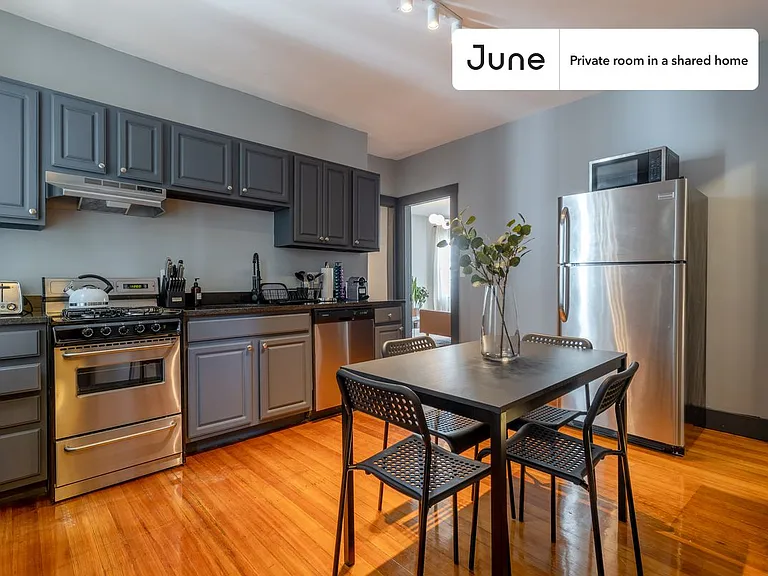 195 Hancock St #C — Photo 8