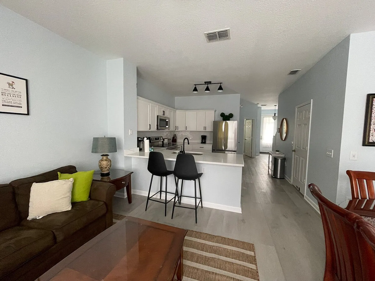 3 bed, 3.0 bath, $5,096 — Photo 2