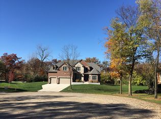 691 Nor Oaks Ct, West Chicago, IL