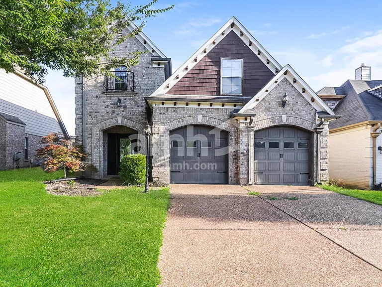 440 Green Willow Cv — Photo 1