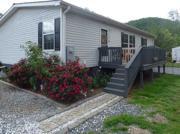 208 Song Of The South Ln, Sylva, NC 28789