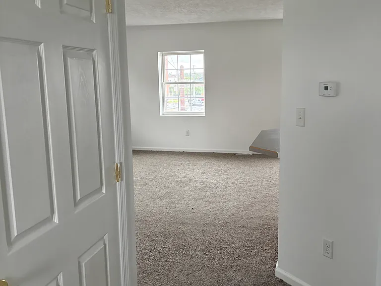 150 1/2 Oak St #1 — Photo 5