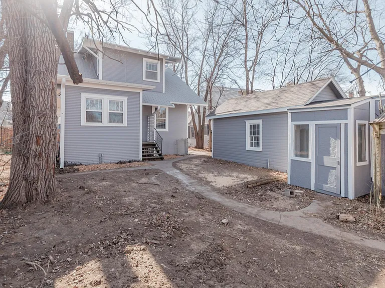 3026 Sewell St — Photo 36