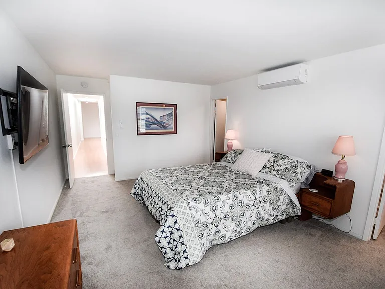102 Antigua Ct — Photo 20
