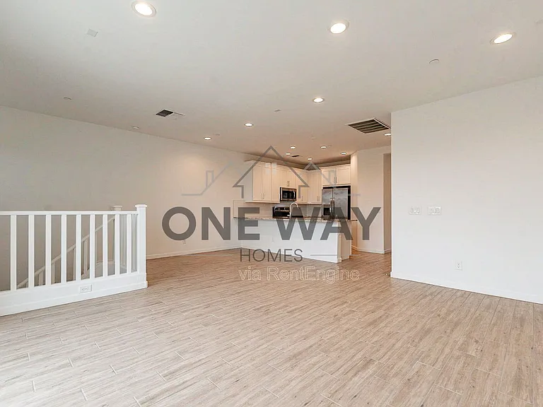 4643 S Element — Photo 28