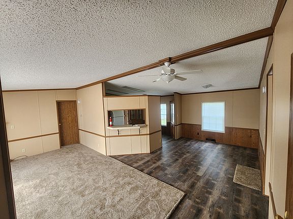4th image of 23 Remington Park Cir
