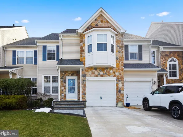 12 Winchester Ct, Hainesport, NJ 08036