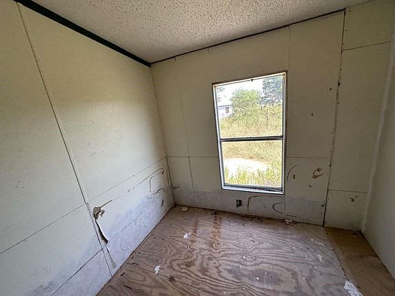 5th image of 6430 Brockstein Rd