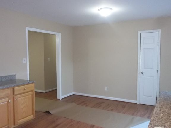 3rd image of 120 Dilts Dr