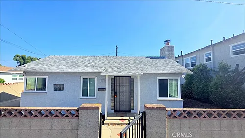 445 1/2 E Puente St Photo 1