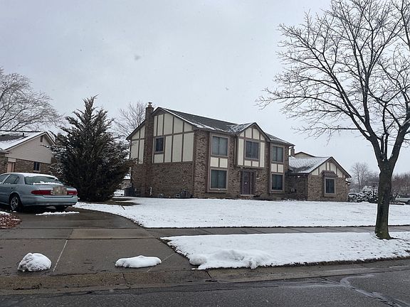 3rd image of 37772 Mallory Dr