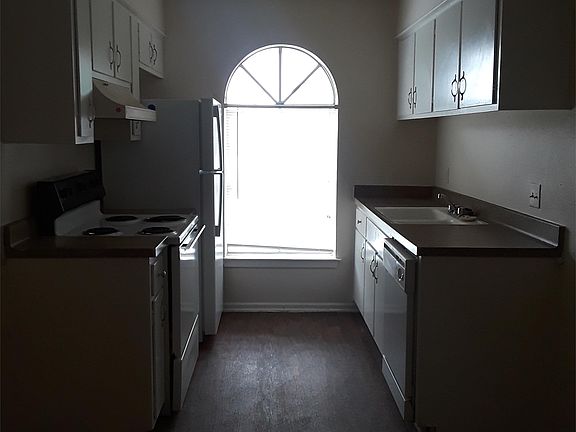 5th image of 11726 West Ave APT J7