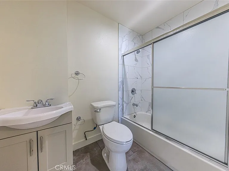 1654 Murchison St — Photo 20