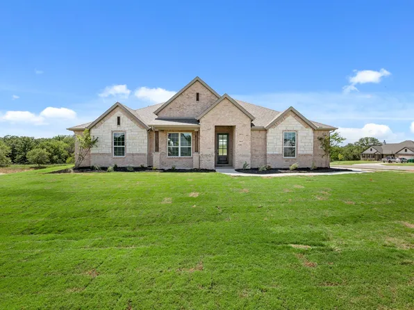 106 Brush Creek Dr, Boyd, TX 76023