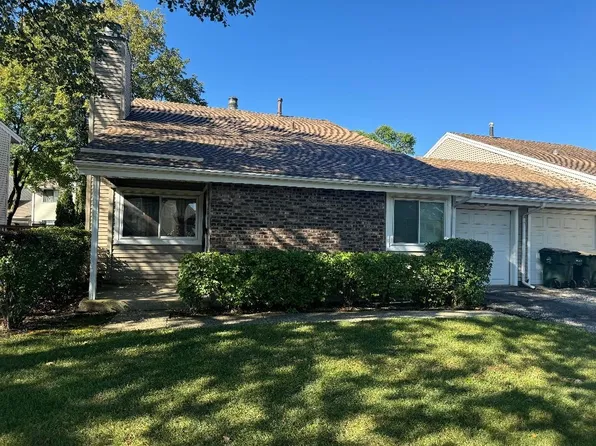 1362 N Whispering Springs Cir #1362, Palatine, IL 60074