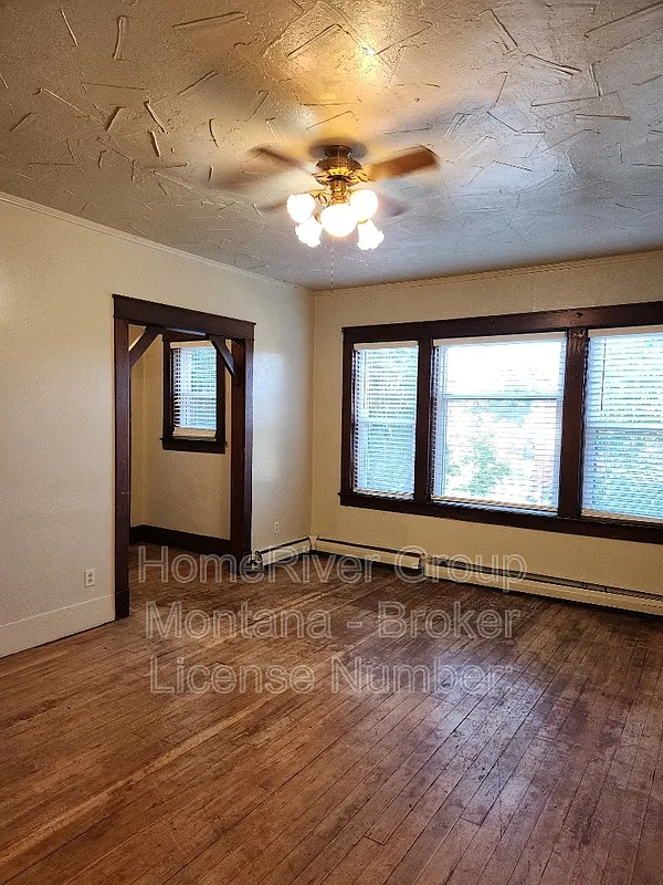 3 bed, 1.0 bath, 1300 sqft, $1,795 — Photo 4