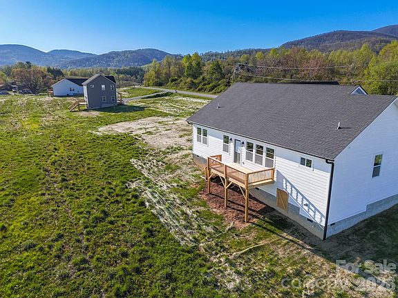 3rd image of 459 Waters Rd