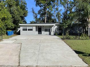 9562 Spottswood Rd W, Jacksonville, FL 32208