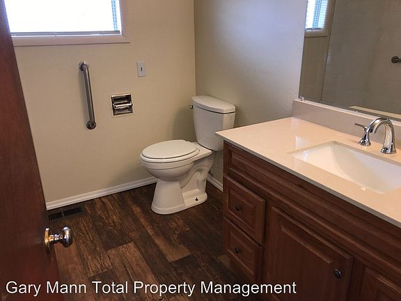 5th image of 1508 N Buell Dr