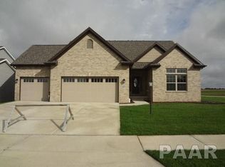 2801 W Lake Trail Ct, Dunlap, IL 61525