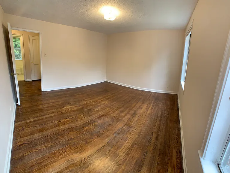 1691 Valley Ave — Photo 16