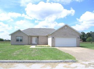 2705 Mayfield Dr, Mountain Grove, MO 65711