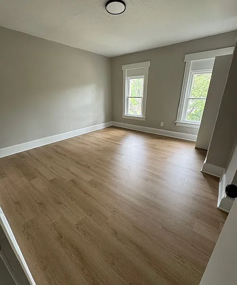 217-219 Clarendon Ave #217 — Photo 15