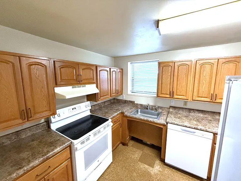 1408 Maiden Ln SW #89 — Photo 2