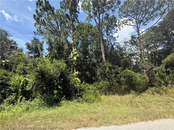 2270 W Longbottom Rd, Avon Park, FL 33825