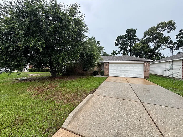 16324 Sun View Ln — Photo 2