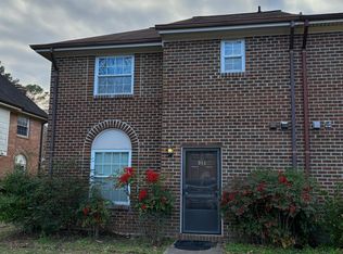 933 Sir Wilfred Cir, Virginia Beach, VA 23452