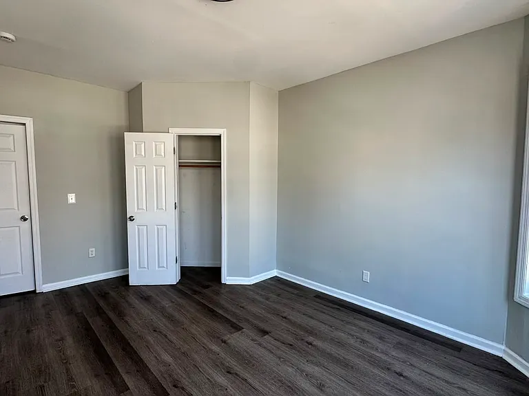 204 Governor St #2E — Photo 9