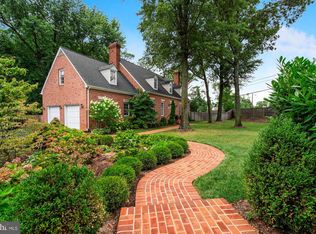 3750 Seminary Rd, Alexandria, VA 22304