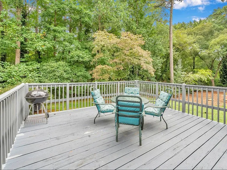 6109 Gainsborough Dr — Photo 22